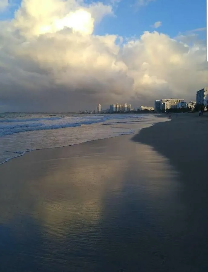 Beach Front Apt Isla Verde Ave Apartment San Juan